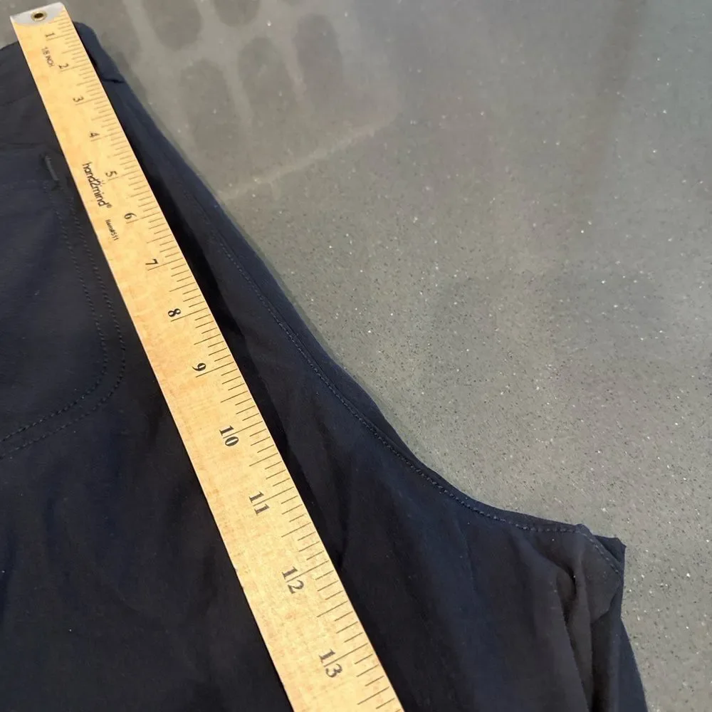 NWT Kirkland Signature Ladies Travel Pants Black Size 14 Zip Phone Pocket
